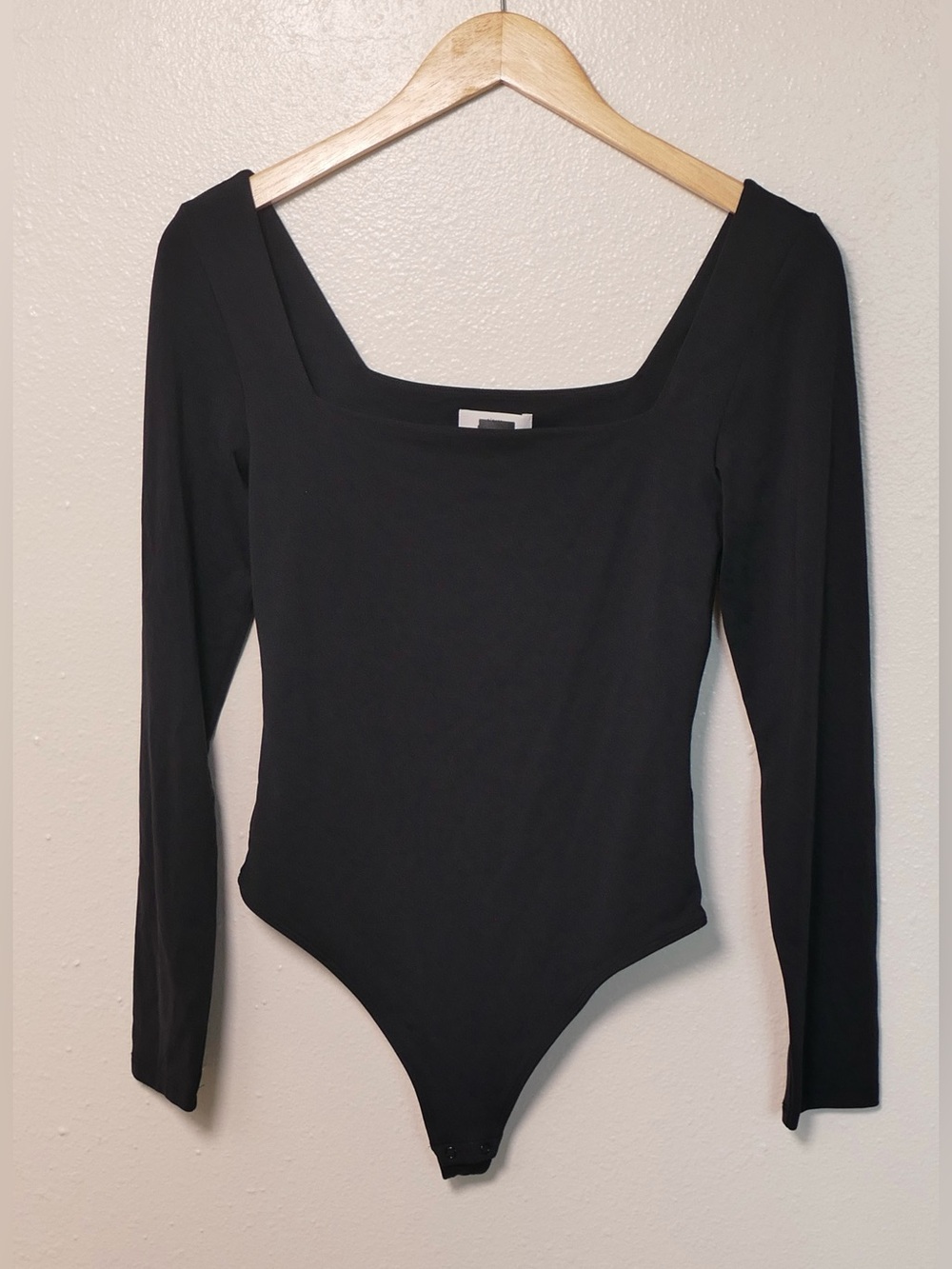 aritzia babaton Long sleeve  bodysuit